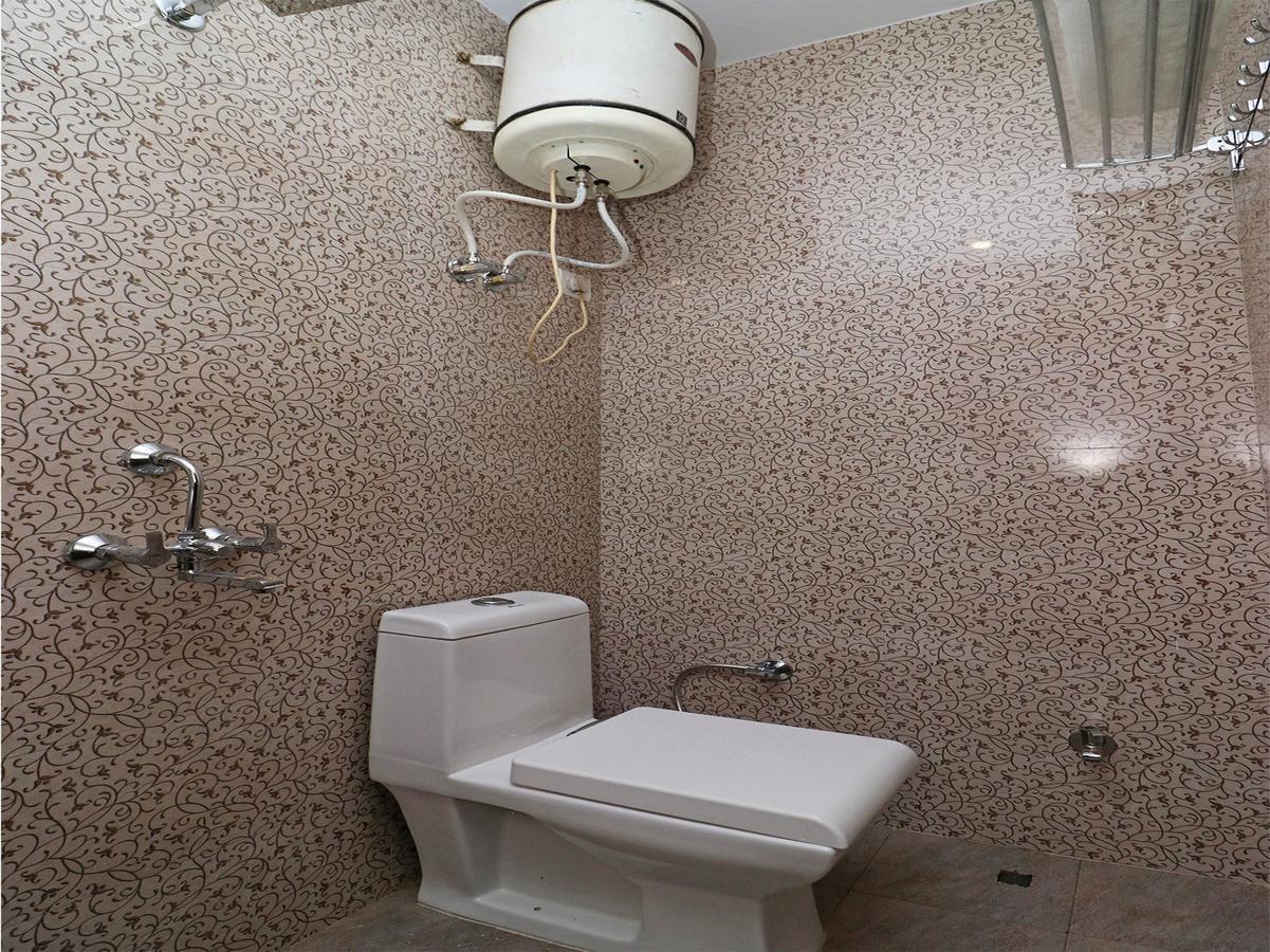 Oyo 11593 Hotel Aman Guest House Nowe Delhi Zewnętrze zdjęcie