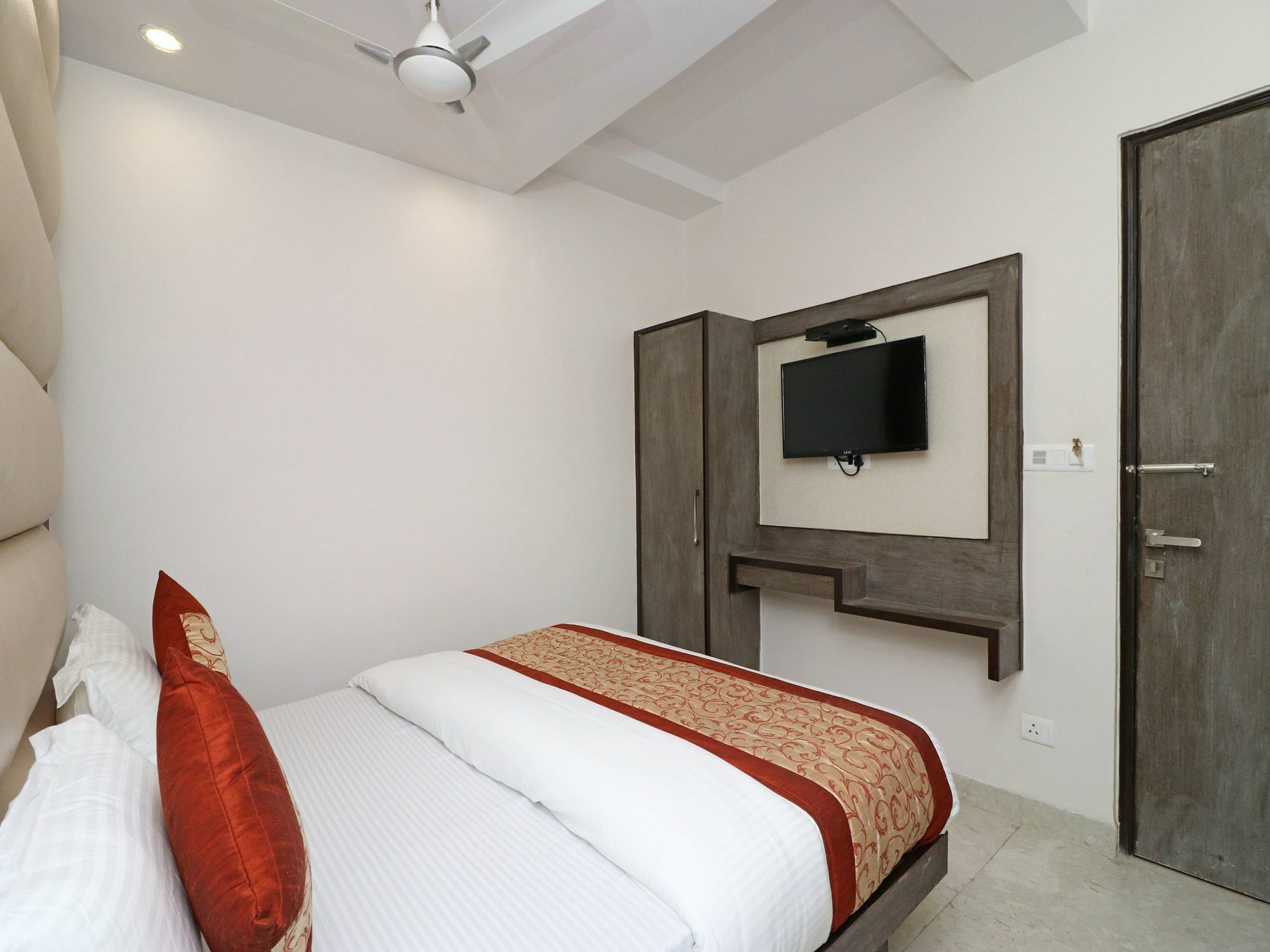 Oyo 11593 Hotel Aman Guest House Nowe Delhi Zewnętrze zdjęcie