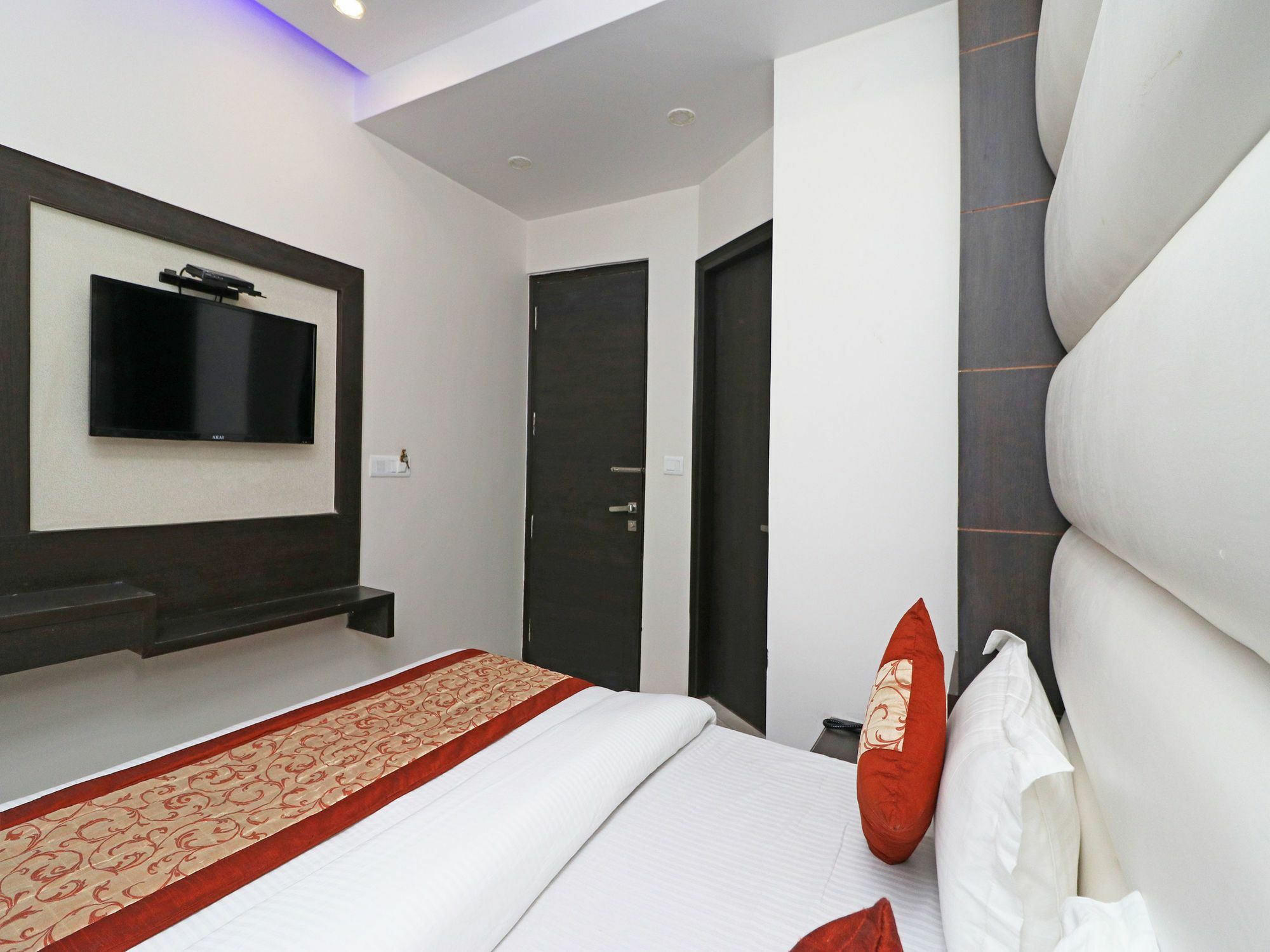 Oyo 11593 Hotel Aman Guest House Nowe Delhi Zewnętrze zdjęcie