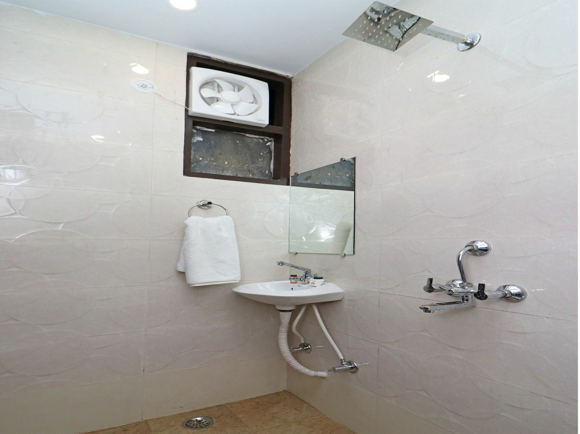 Oyo 11593 Hotel Aman Guest House Nowe Delhi Zewnętrze zdjęcie